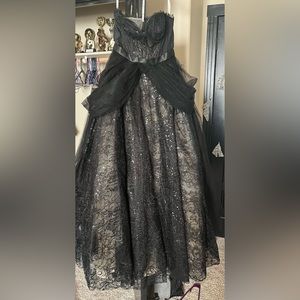 Black corset top Jules & Cleo ball gown prom dress